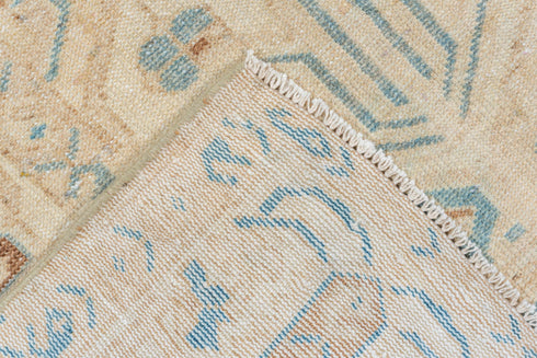 Vintage Baktiary Area Rug (7' x 10')